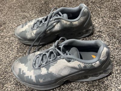 Nike Air Max US 9.5