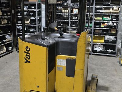 Forklift Reach Truck
