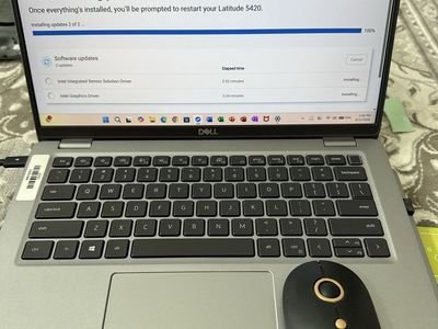 Dell Touch Laptop i7 Core 11th Gen 32 GB RAM 512 GB SSD Mouse