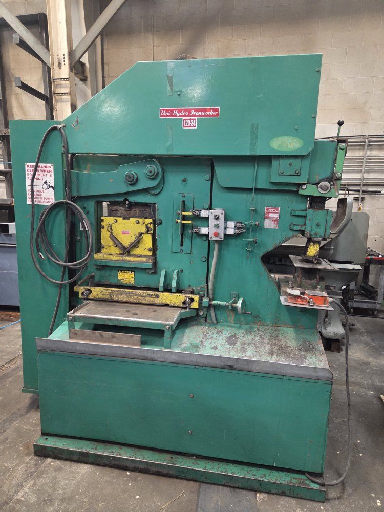 Uni-Hydro 120-24 ironworker