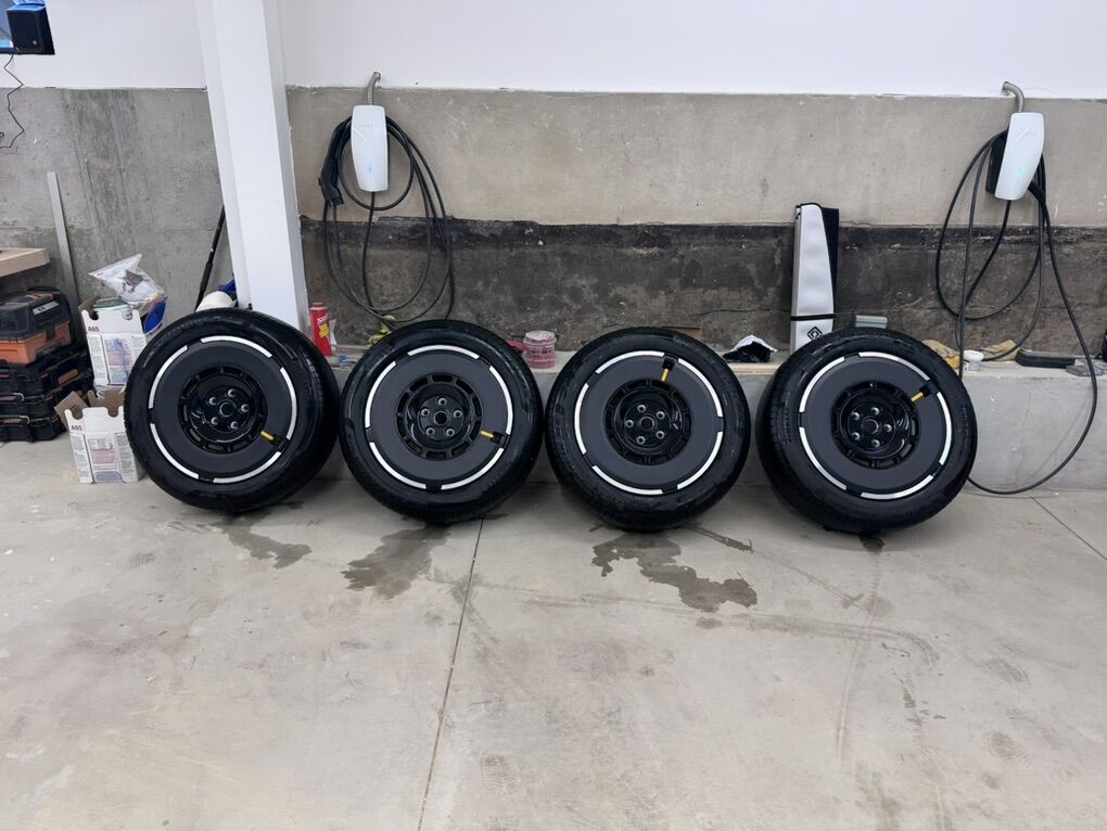 Rivian 22 Range Wheel and Tire Set