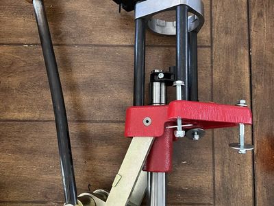 Lee Classic Turret Reloading Press & extras for Ammunition