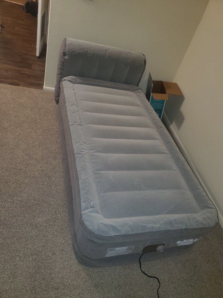 bestway twin size 18" inflatable Air Mattress Bed with Built-In Electric Pump and Headboard