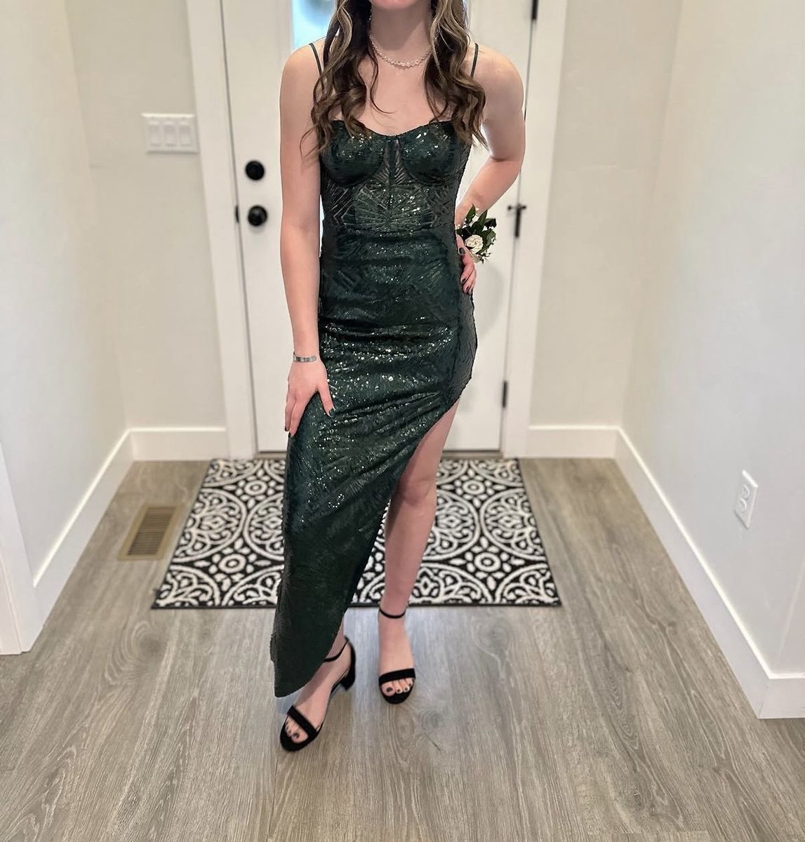 Green Sequined Formal Dress Spaghetti Strap Evening Gown