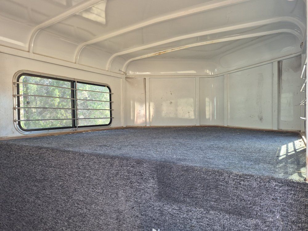 Main image 6