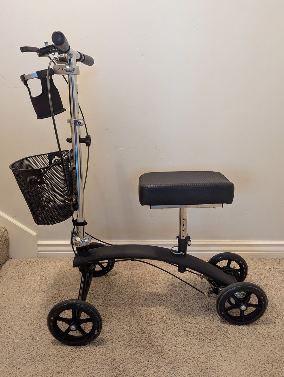 Medical Knee Scooter Walker with Front Basket and Cup Holder