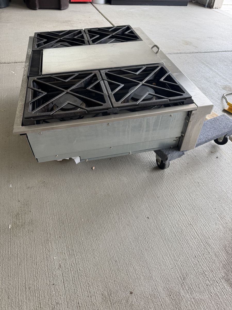 Main image 6