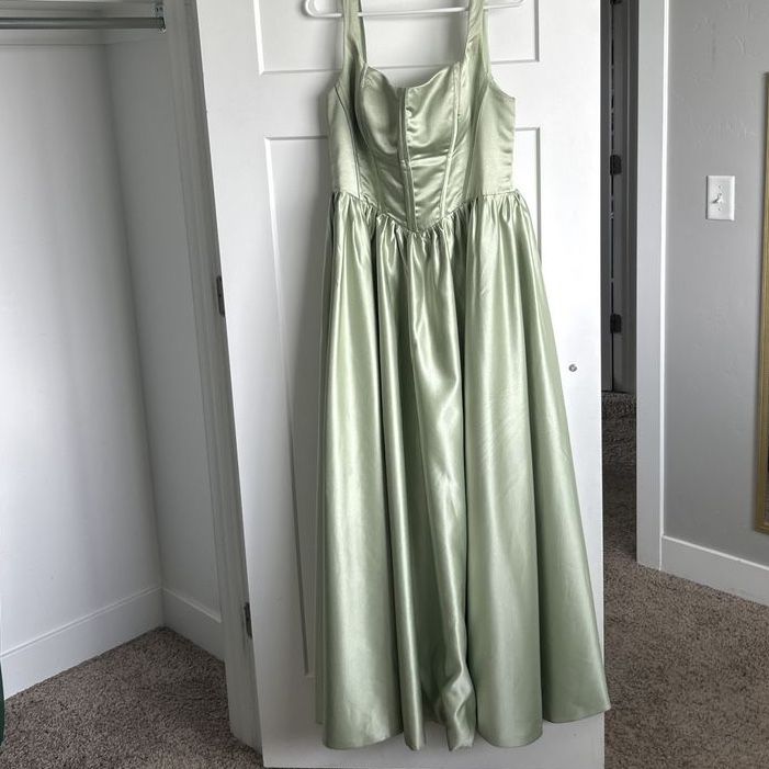 Formal dress - Sage Green (Prom, Hoco, Gala) - Size 12