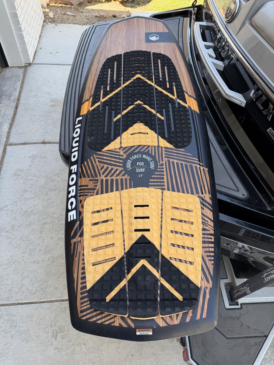 Liquid Force POD Wakesurf Board 4'9" - Used Excellent Condition