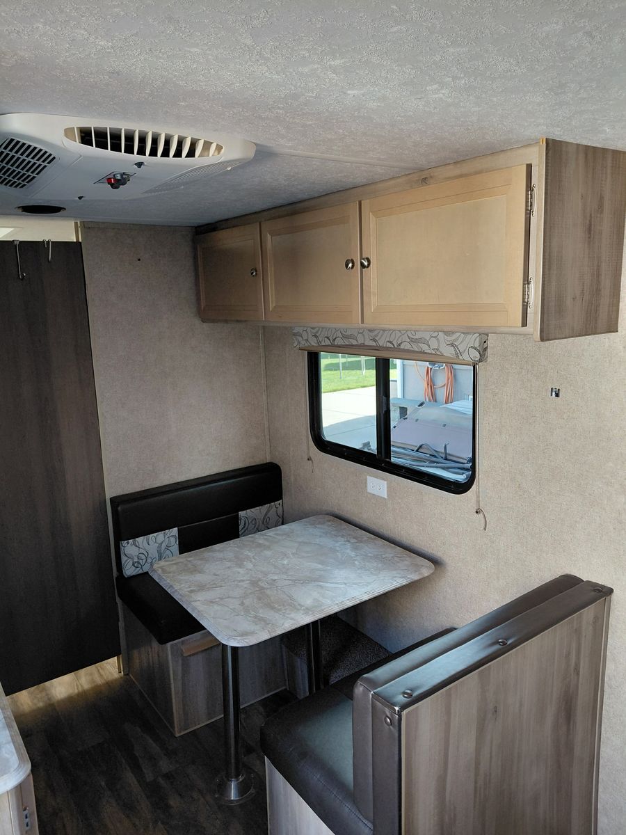 Main image 7