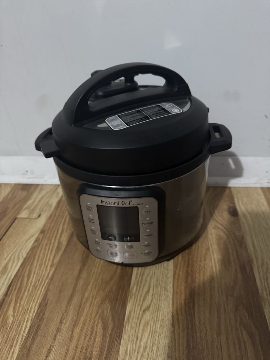 Instant Pot Duo Nova 7-in-1 Electric Pressure Cooker Multi-Cooker