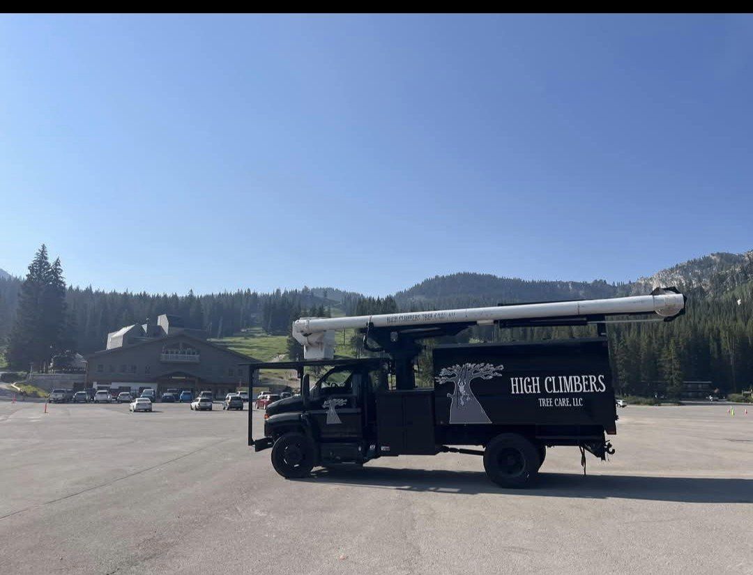 2006 GMC 7500 Bucket/Boom Truck