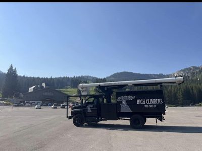 2006 GMC 7500 Bucket/Boom Truck