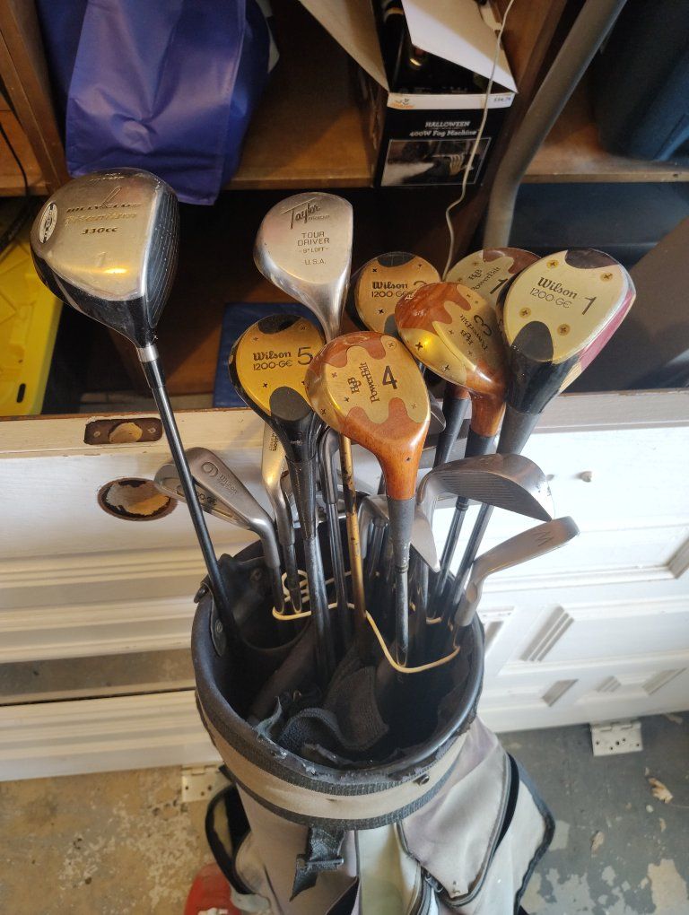 multiple golf clubs