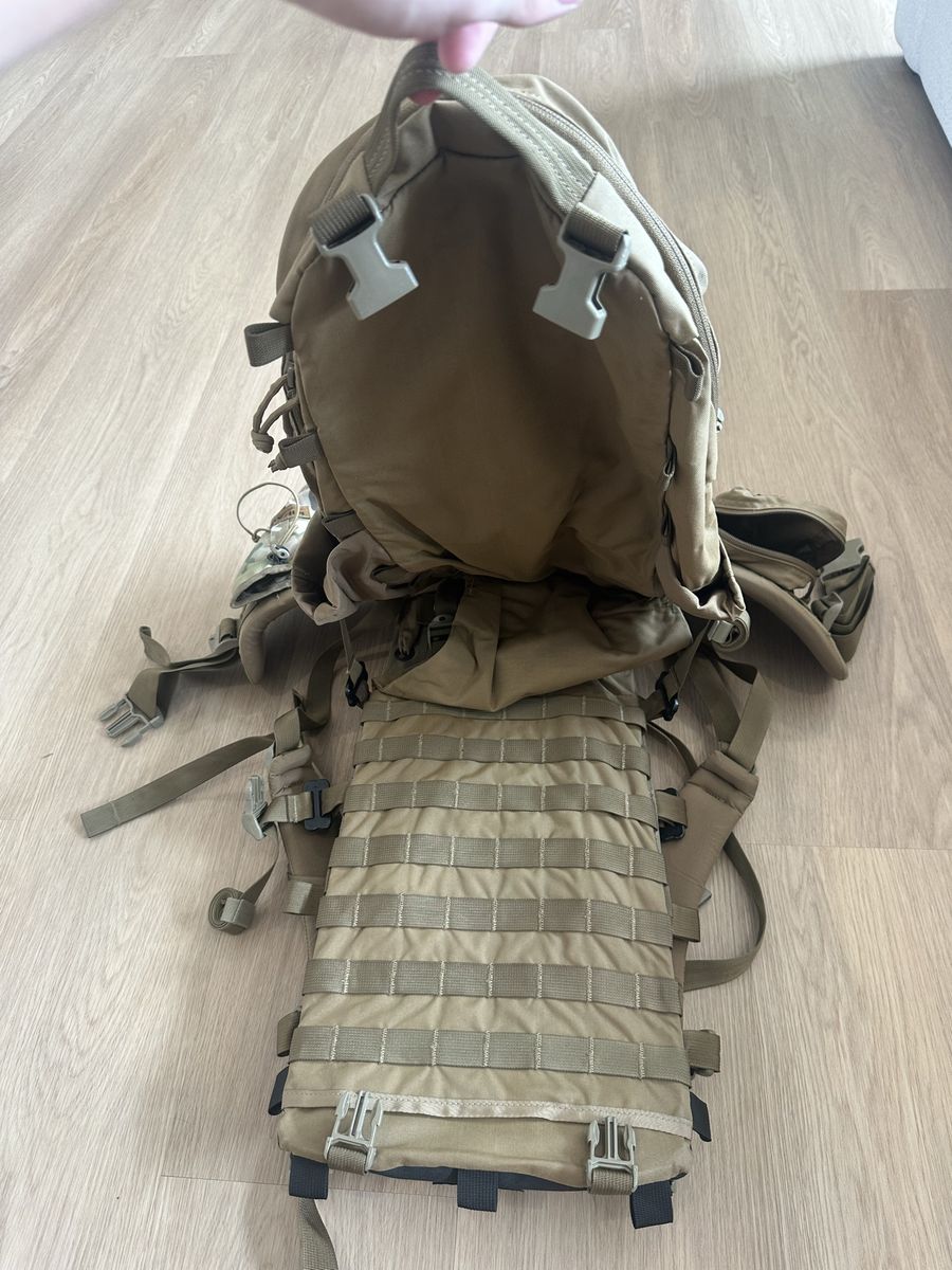 Main image 3