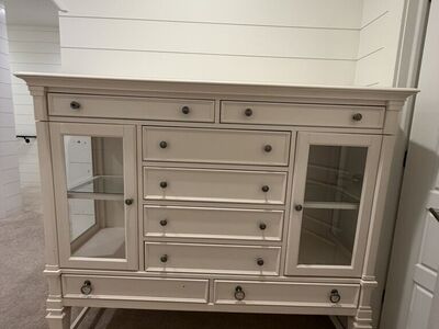 Dresser /Hutch