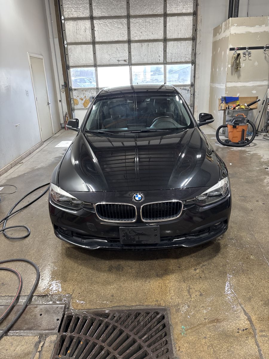 2017 BMW 3 Series 320i xDrive