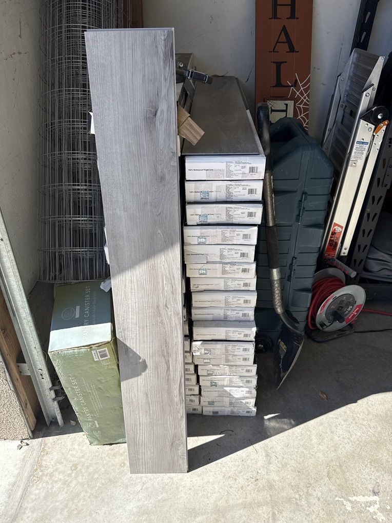 100% waterproof Rigidcore Flooring Click Lock Lami