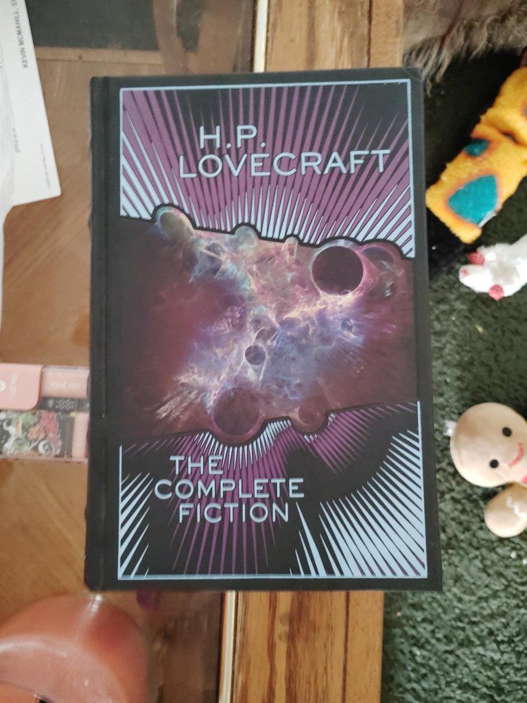 H.P. Lovecraft: The Complete Fiction - Hardcover Collection of Horror Classics