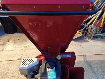 Craftsman wood chipper. 7.5 hp