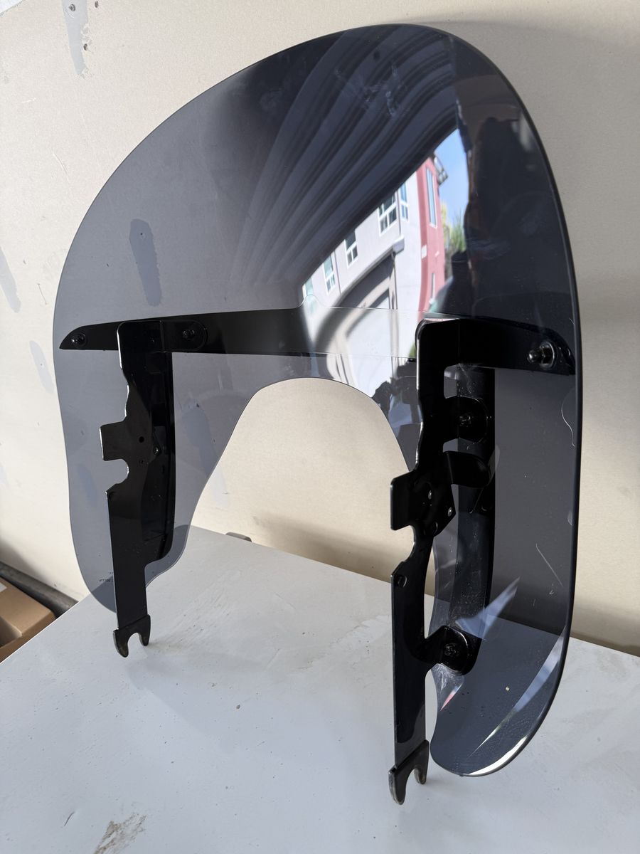Main image 3