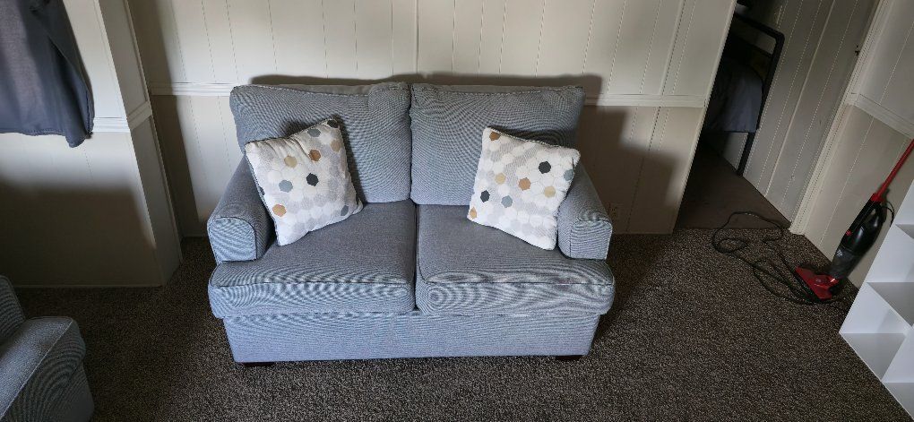 Love seat