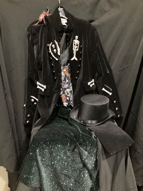 VOODOO GAL  w/Hat  $35