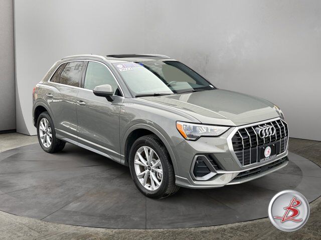 2022 Audi Q3 quattro S line Premium 45 TFSI