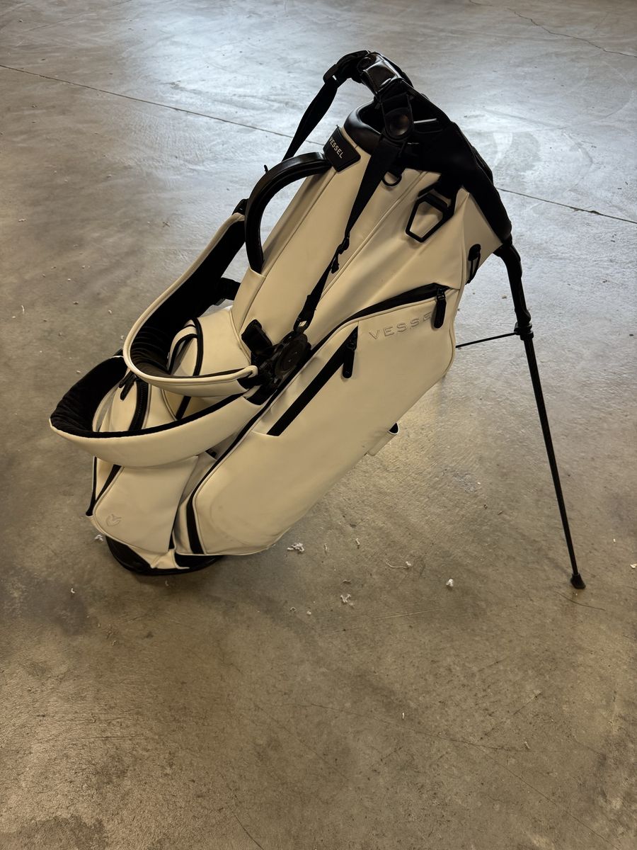 Vessel player 2 stand bag
