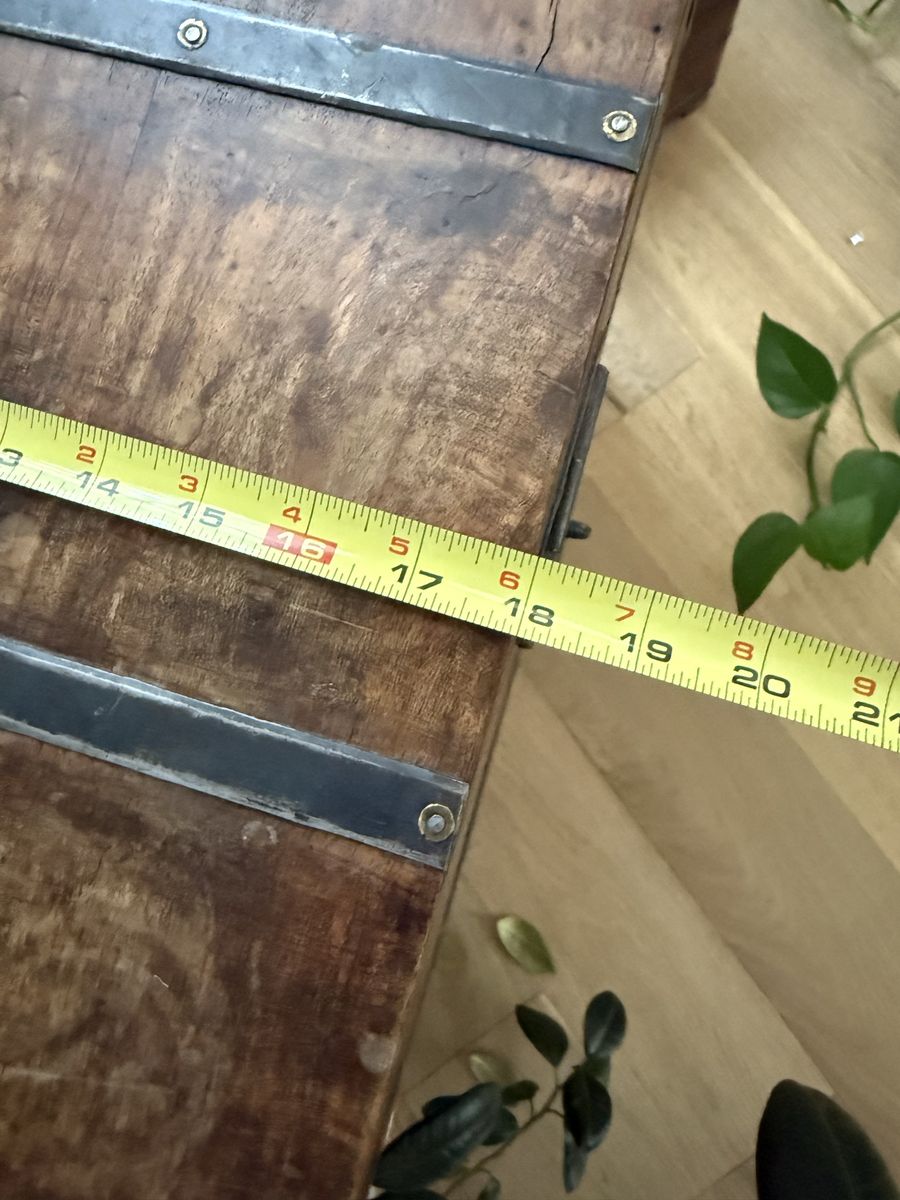 Main image 6