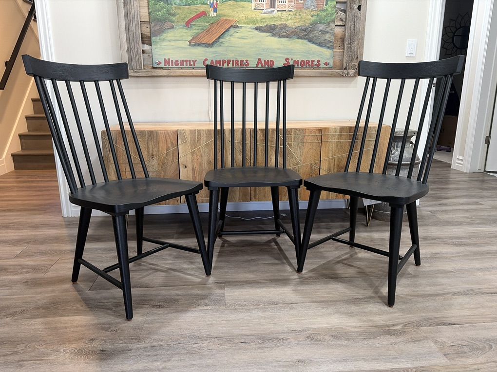 3 Black Chairs