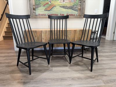 3 Black Chairs