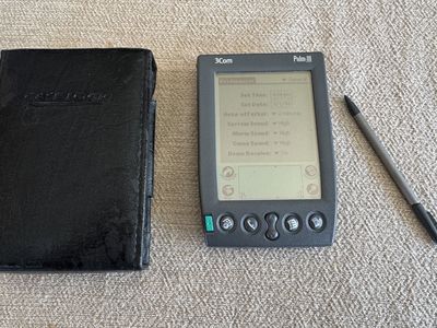 3Com Palm III Personal Organizer W/ Case & Stylus