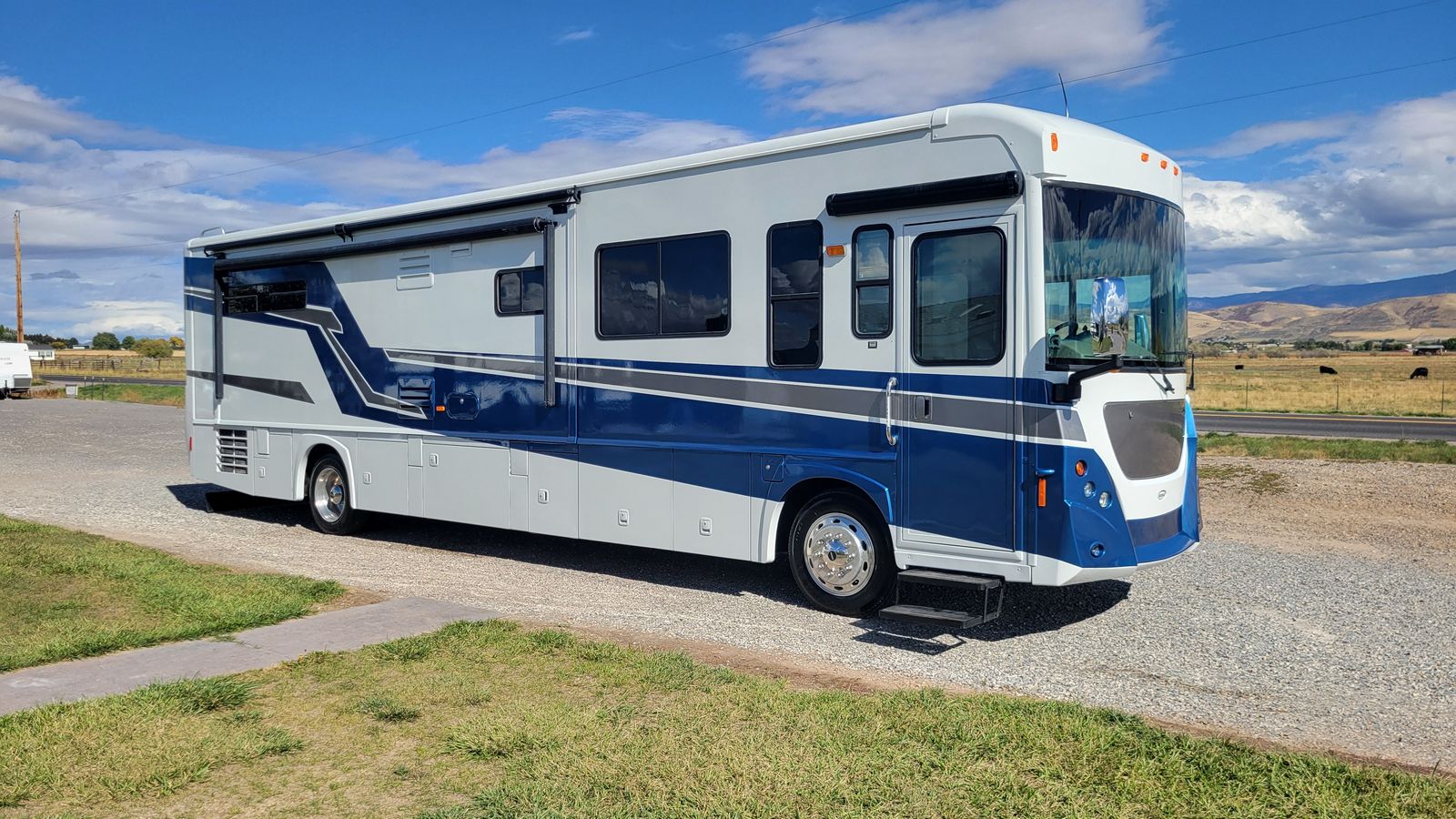 2008 Itasca Meridian 39Z  Diesel Pusher Motorhome