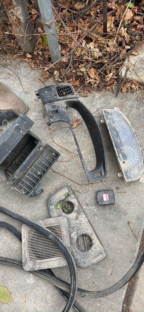 1st Gen Toyota Tacoma Parts