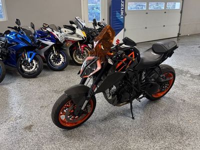2019 KTM Super Duke 1290 R - UK05057-C