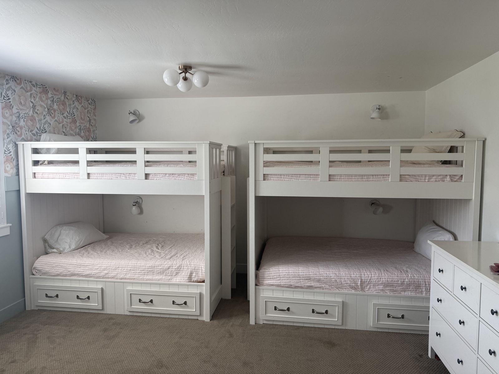 Pottery Barn Full-Over-Full Bunk Bed – Excellent Condition