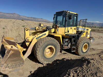 Komatsu Loader