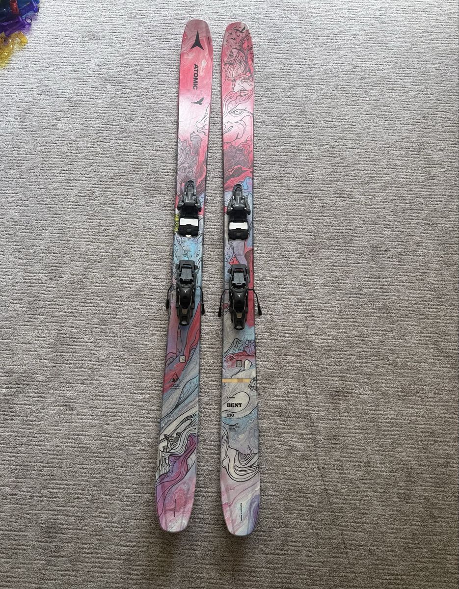 atomic skis