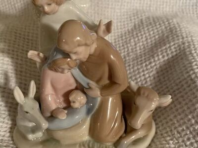 Like New Cosmos Fine Porcelain Nativity
