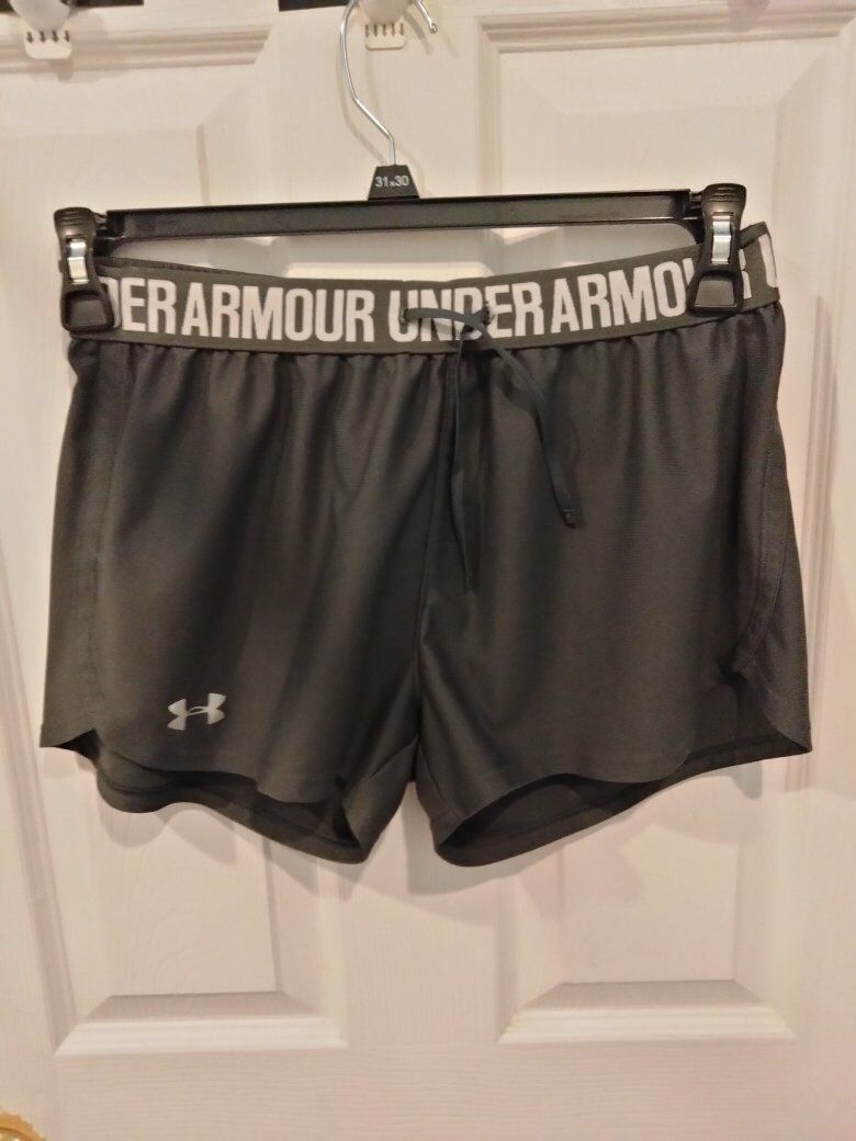Underarmour shorts