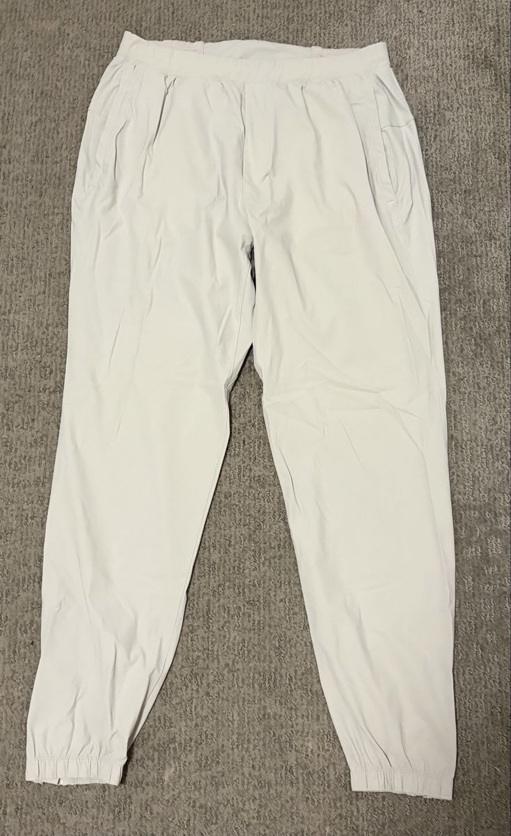 Lululemon Men's Light Grey Pace Breaker Jogger 