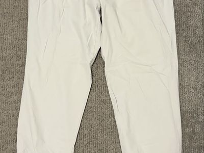 Lululemon Men's Light Grey Pace Breaker Jogger