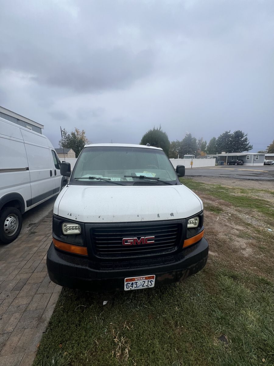 2005 GMC Savana 3500