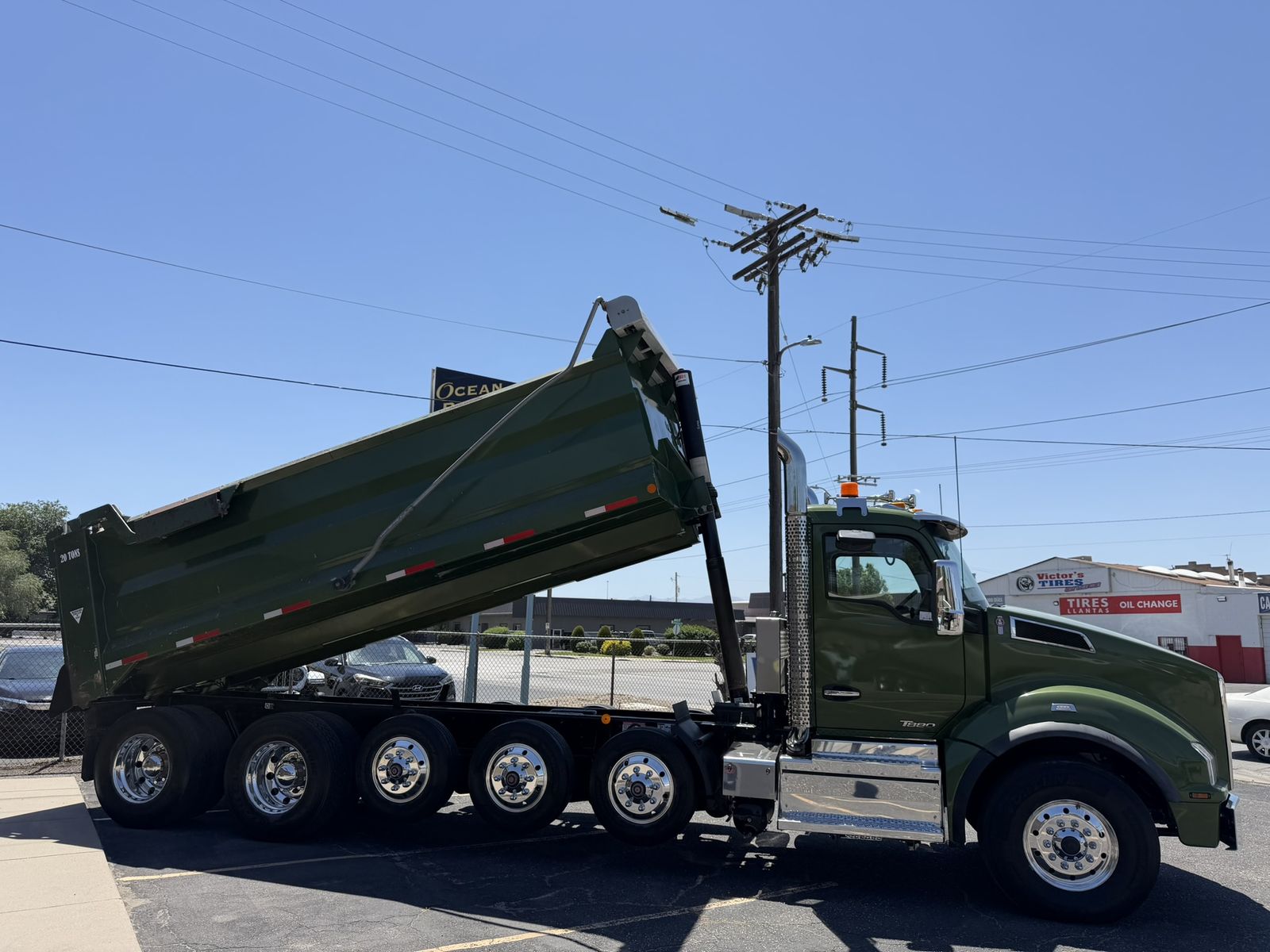 SWEET! 2021 KENWORTH MODEL T880 6 AXLE DUMP TRUCK@
