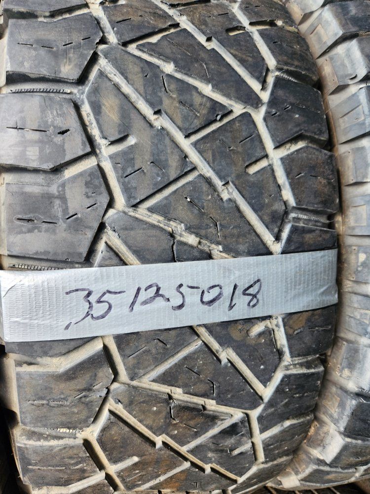 35x12.50r18 nitto ridge grappler