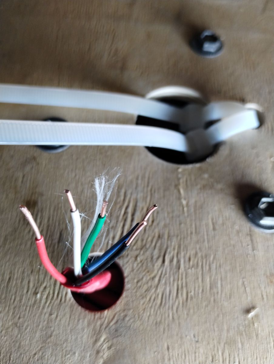 fire/ security alarm  wire 2 rolls  less than 1/2 price  200 $