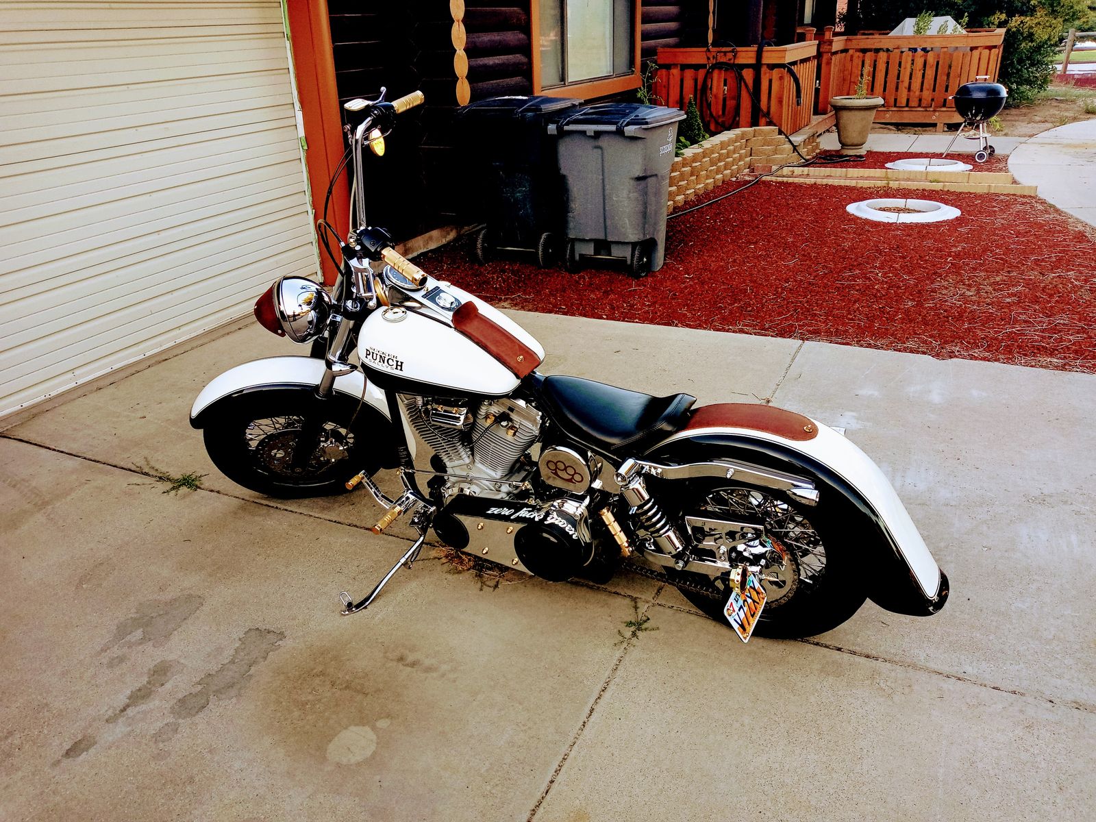 Main image 4