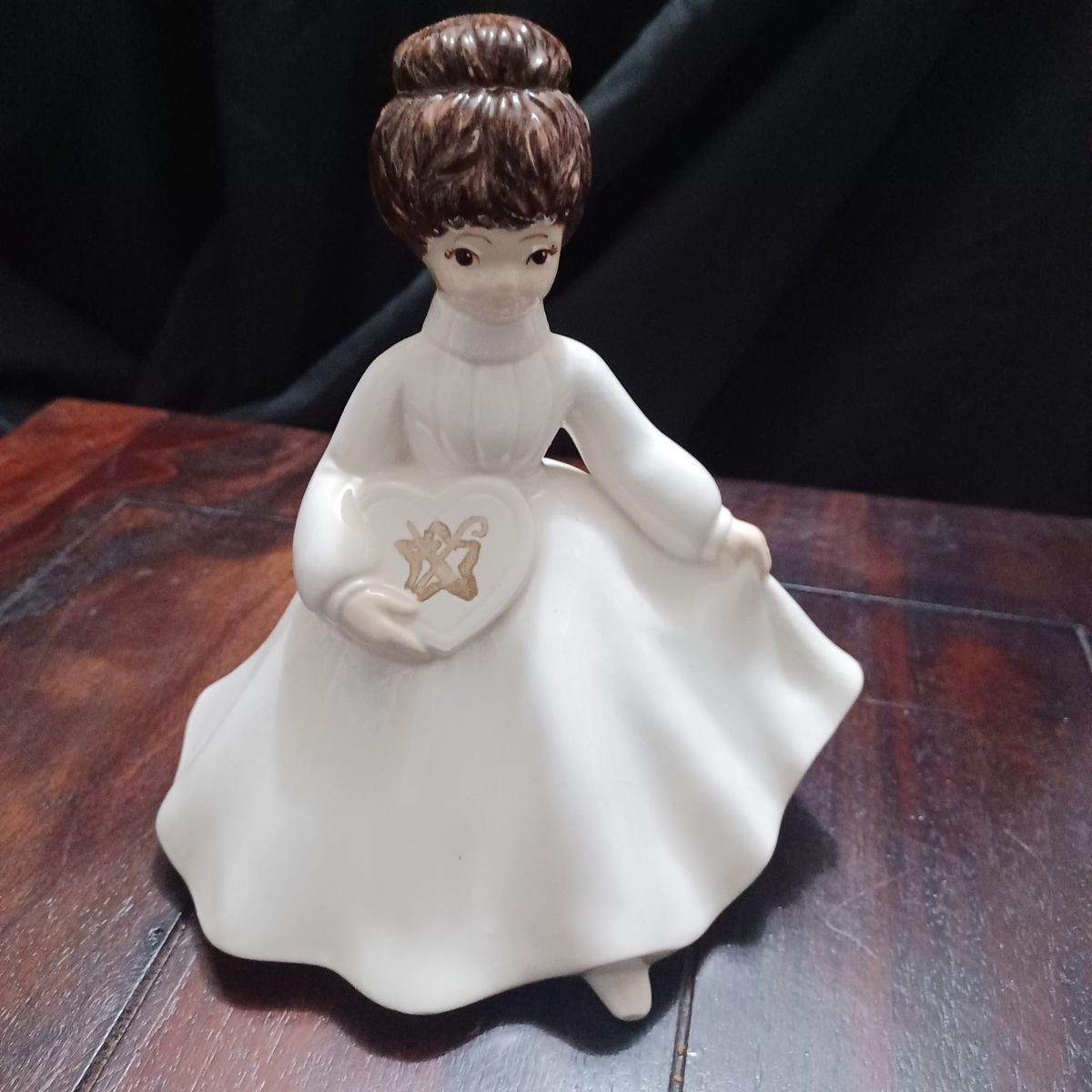 Vintage Ceramic Victorian Figurine