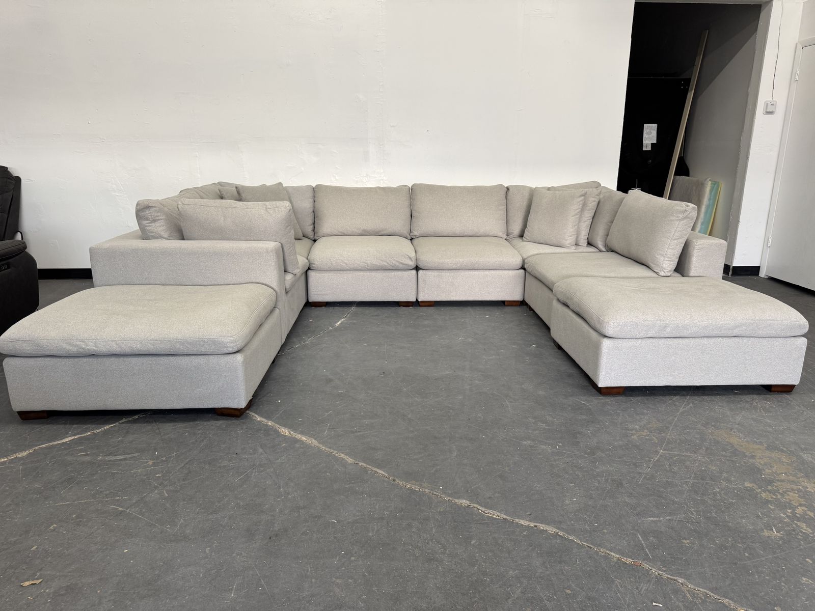 HUGE GRAY COSTCO LOWELL MODULAR SECTIONAL COUCH